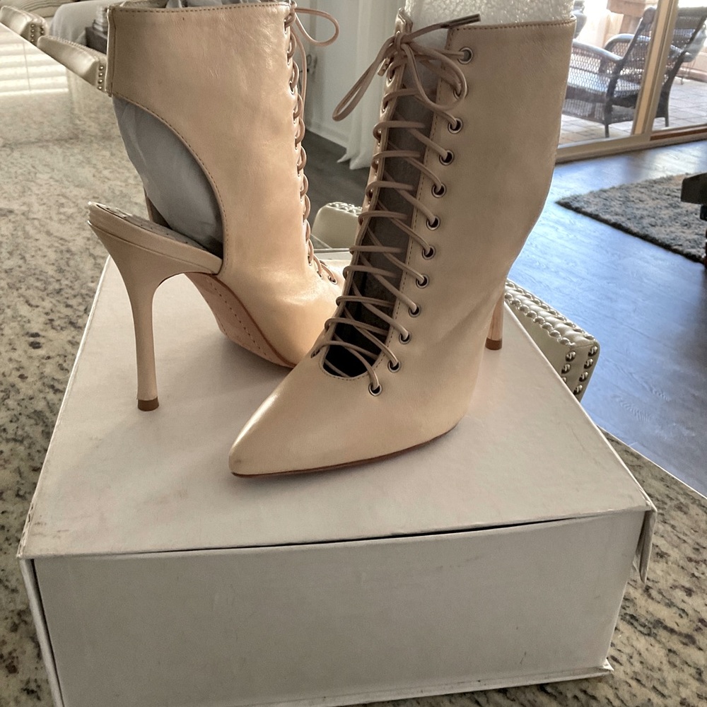Alice + Olivia sexy cream bootie, almost new.